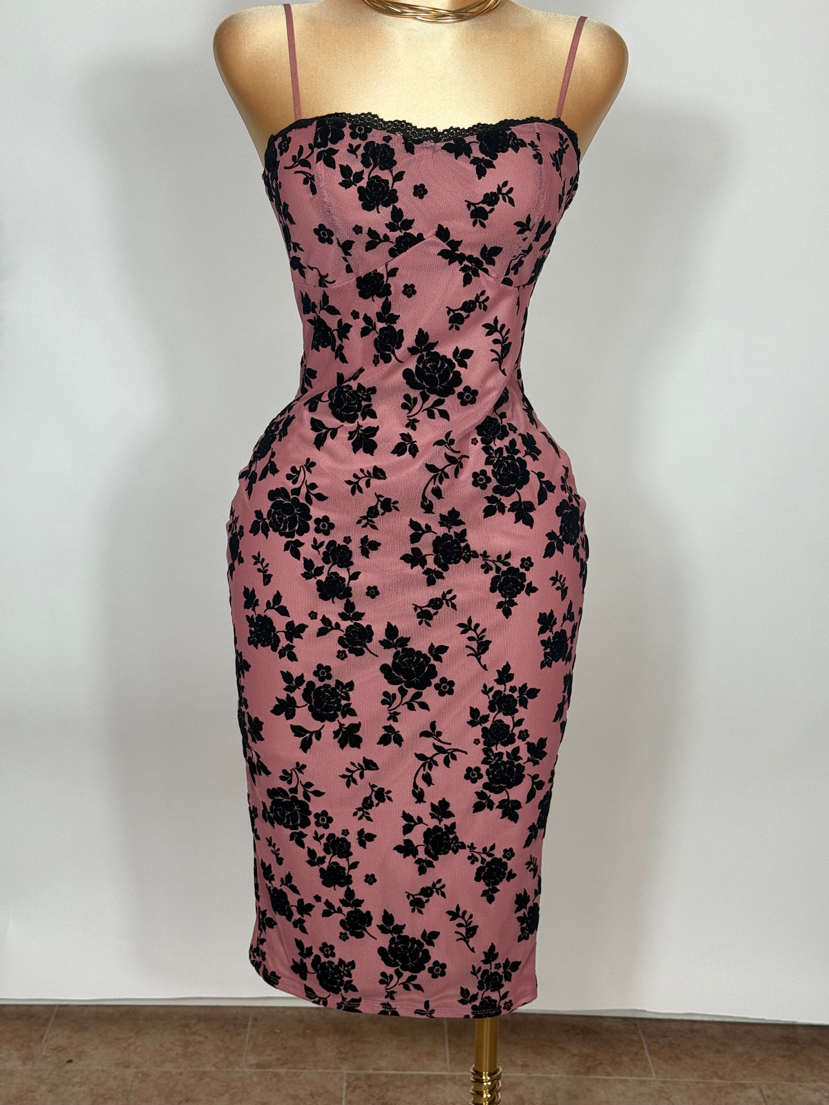 Rosé Floral Velvet Midi Dress